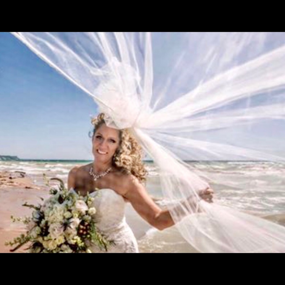 Wedding Dress Veil and more - Picture 2 of 6